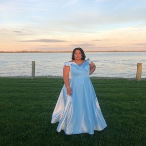 Selling this dress Only worn once. Originally $436